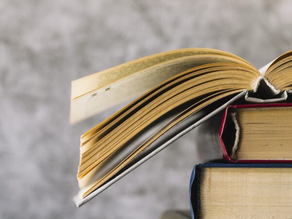 Il frontespizio della tesi: ecco come crearlo